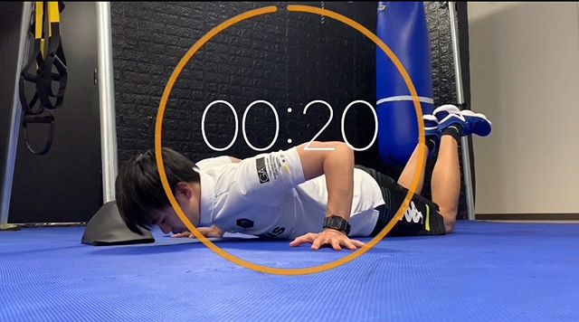 女性、トレーニング初心者向け腕立て伏せ